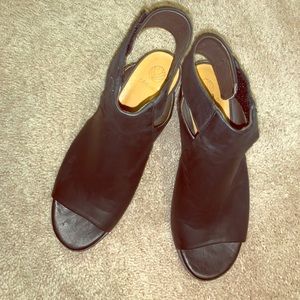 Coclico/Anthropologie Zorah peeptoe